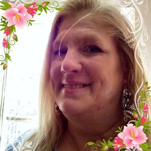 Meet your Posher, Cynthia